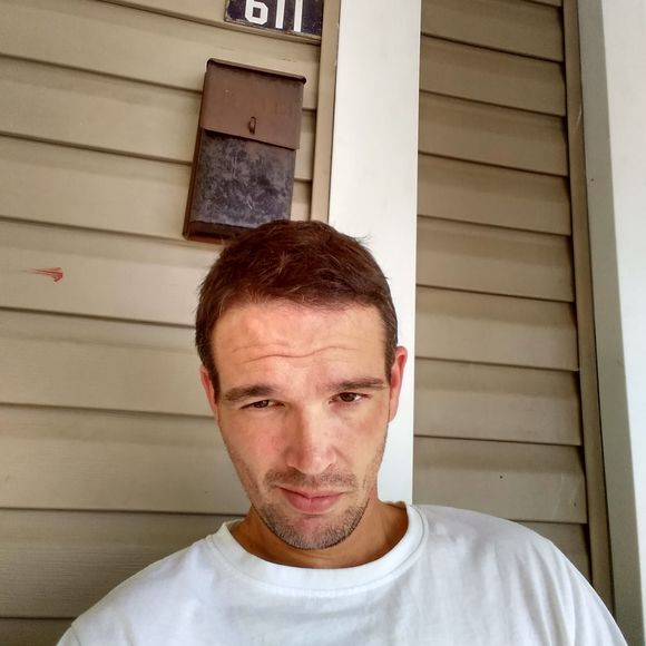 Meet your Posher, Joey - Picture 1 of 1